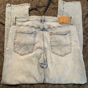Mens AE jeans. 34x32